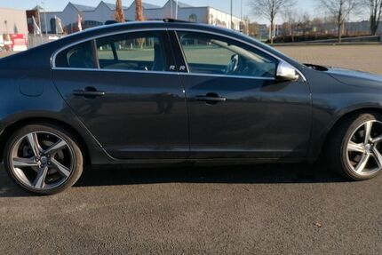 Volvo S60 92.900 km 14.700 &euro; Lingen 49808