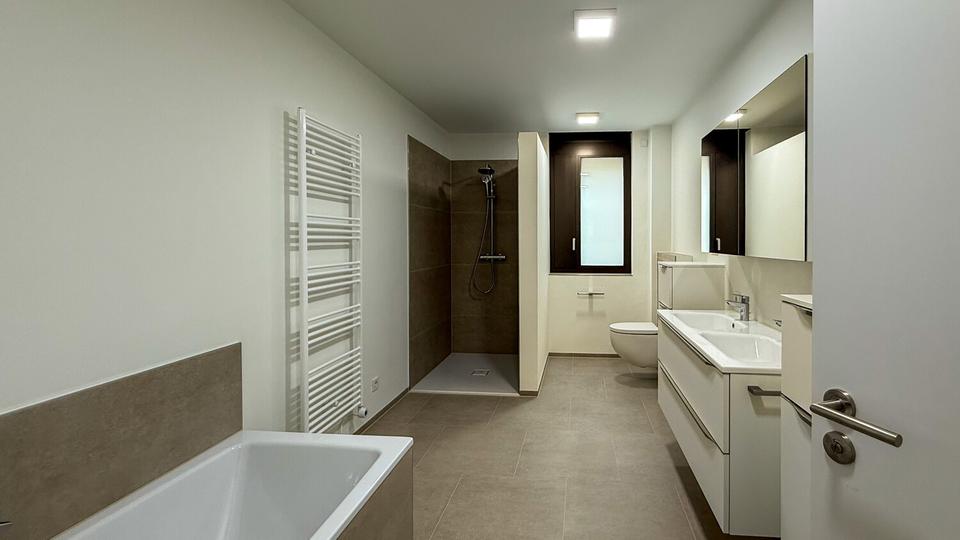 Erdgeschoßwohnung Bad Bentheim - 5 Zimmer, 200 m&sup2;, 2.855&euro; | Angebot:22639191