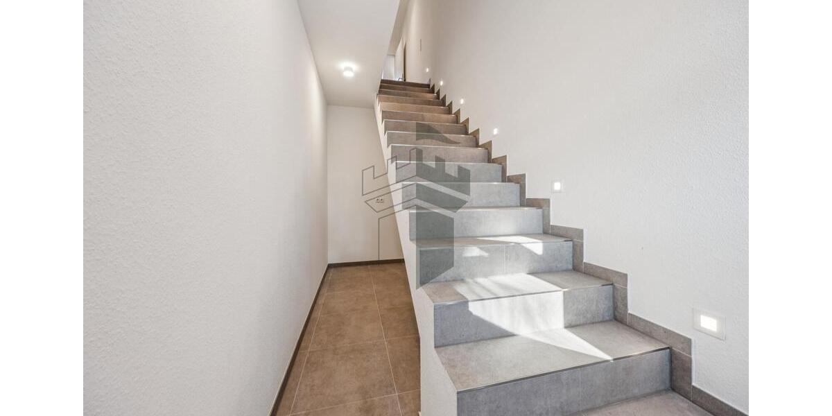 Etagenwohnung Lingen (Ems) Damaschke - 3 Zimmer, 92 m&sup2;, 1.080&euro; | Angebot:25858323