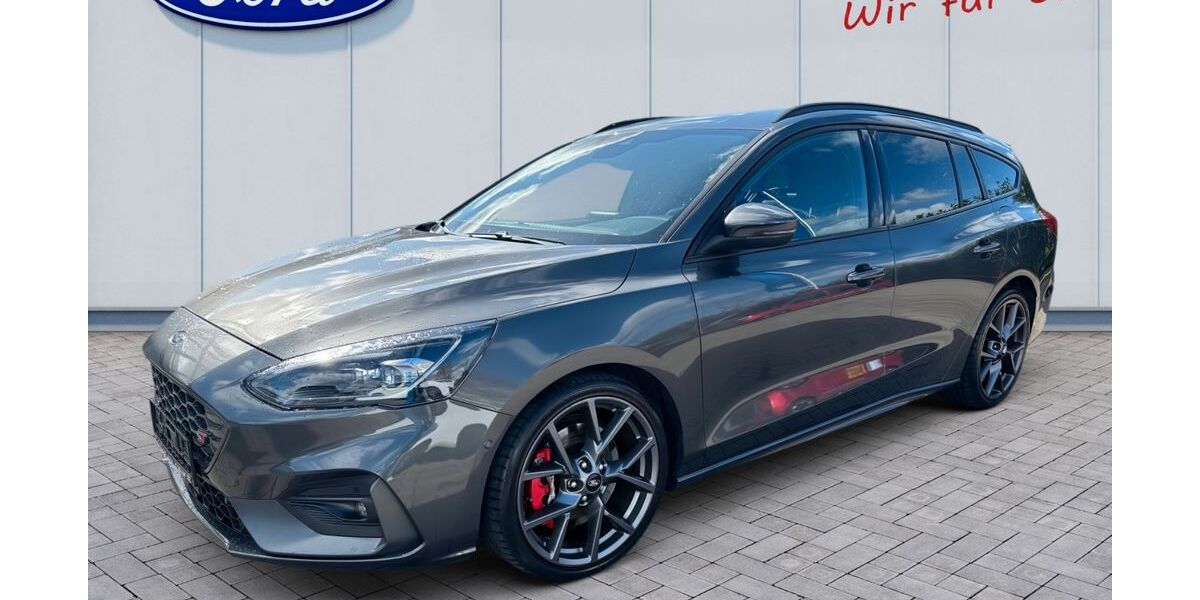 Ford Focus 90.739 km 23.490 &euro; Steinfurt 48565