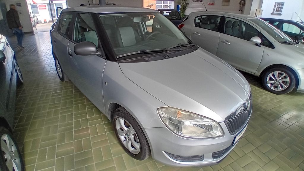 Skoda Fabia 56.850 km 7.490 &euro; Rheine 48432
