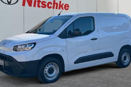 Toyota Proace City (Verso) 24.421 km 17.890 &euro; Rheine 48432
