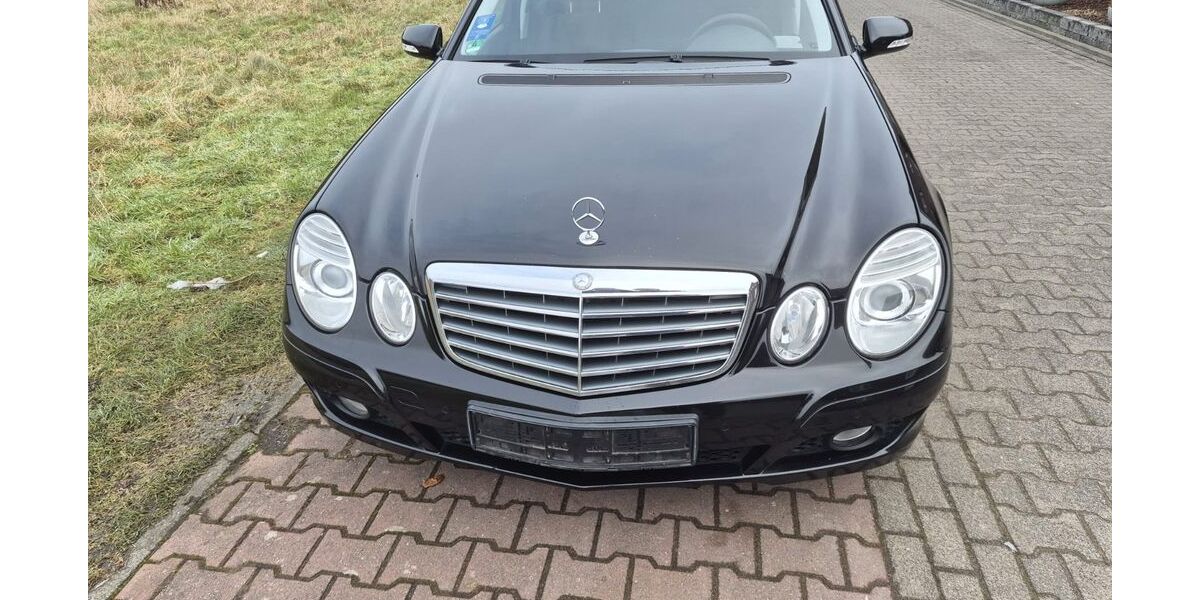 Mercedes-Benz E 200 220.000 km 5.100 &euro; Ibbenbüren 49479