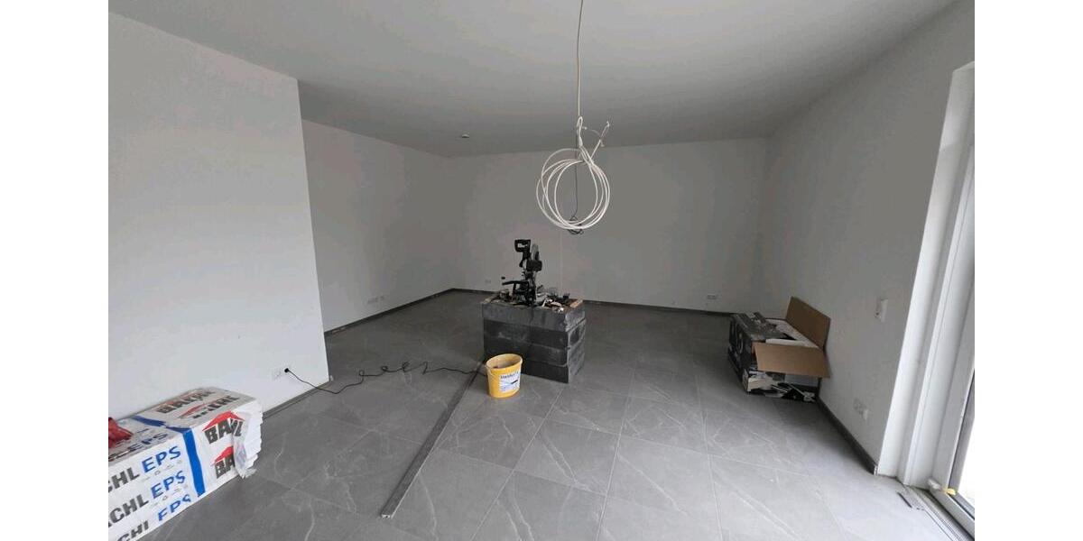 Erdgeschoßwohnung Voltlage - 4 Zimmer, 145 m&sup2;, 1.200&euro; | Angebot:25722213