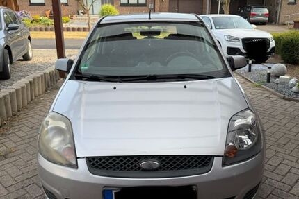 Ford Fiesta 181.000 km 1.100 &euro; Lingen 49811