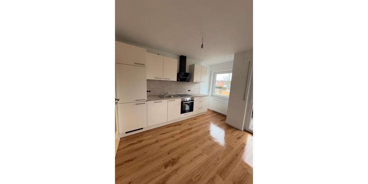 Etagenwohnung Lingen (Ems) Damaschke - 4 Zimmer, 102 m&sup2;, 900&euro; | Angebot:27620386