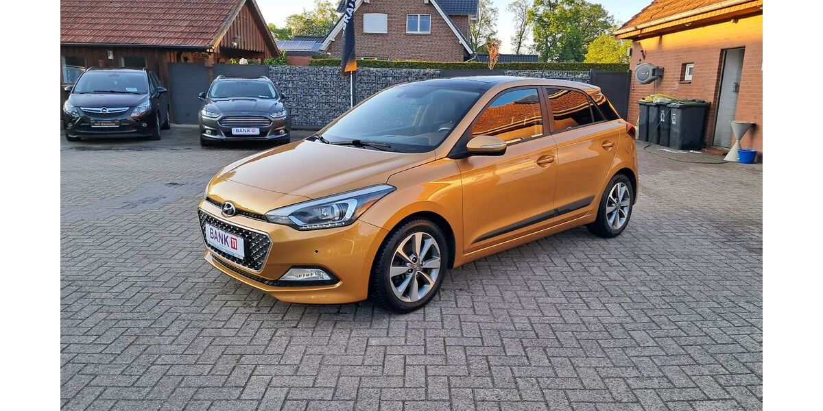 Hyundai i20 96.000 km 7.500 &euro; Voltlage bei Osnabrück 49599