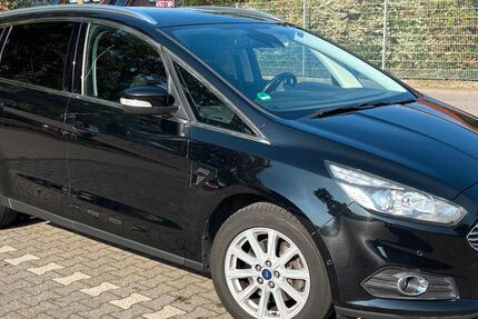 Ford S-Max 159.500 km 12.200 &euro; Gronau (Westfalen) 48599