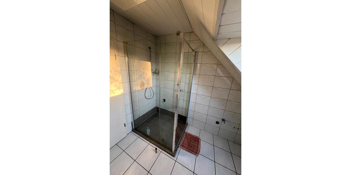 Dachgeschoßwohnung Lingen (Ems) - 1 Zimmer, 50 m&sup2;, 650&euro; | Angebot:27630921