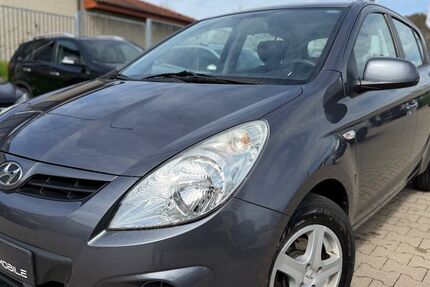Hyundai i20 122.000 km 4.499 &euro; Ibbenbüren 49477