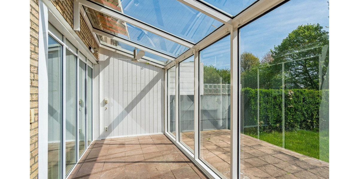 Reihenendhaus mit großem Grundstück, Pool und wohnmobilgeeigneter Doppelgarage - Reihenendhaus Rheine Rheine | Angebot:26591723