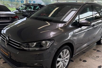 VW Touran 140.000 km 16.990 &euro; Freren 49832