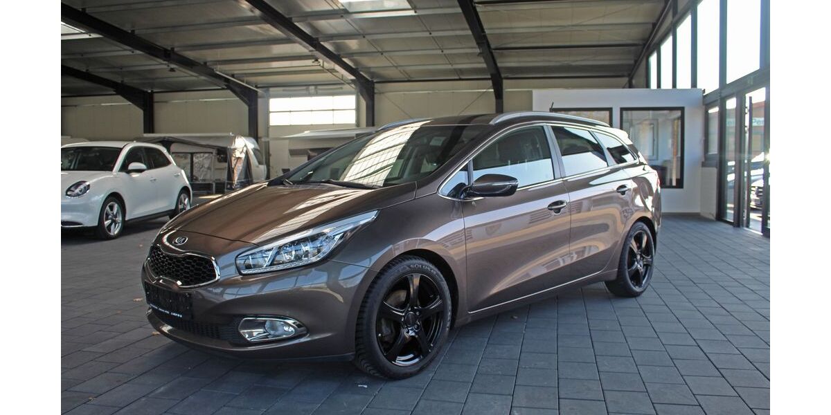 Kia ceed Sportswagon 121.100 km 8.990 &euro; Andervenne 49832