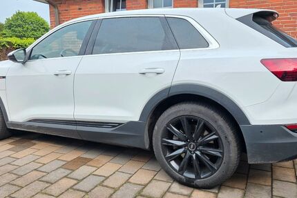 Audi e-tron 151.000 km 24.950 &euro; Steinfurt 48565