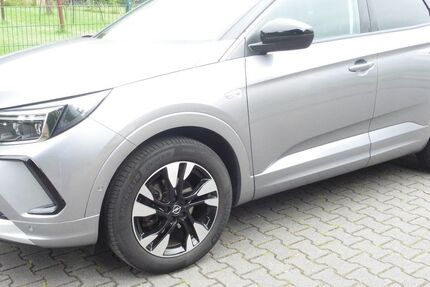 Opel Grandland (X) 26.500 km 21.500 &euro; Ibbenbüren 49477