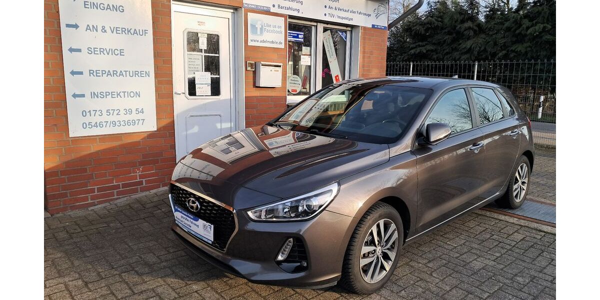 Hyundai i30 93.000 km 12.900 &euro; Voltlage bei Osnabrück 49599