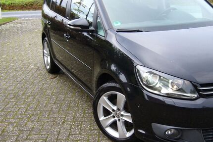 VW Touran 181.456 km 5.680 &euro; Gronau (Westfalen) 48599
