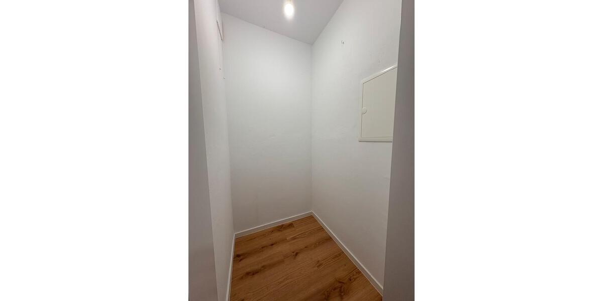 Etagenwohnung Lingen (Ems) Damaschke - 4 Zimmer, 102 m&sup2;, 900&euro; | Angebot:27620386