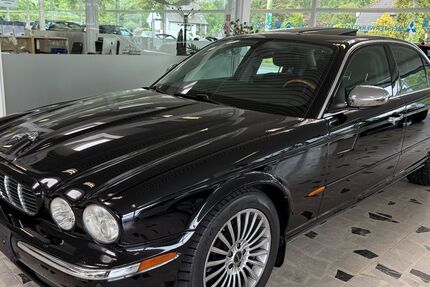 Jaguar XJ8 199.800 km 24.990 &euro; Freren 49832