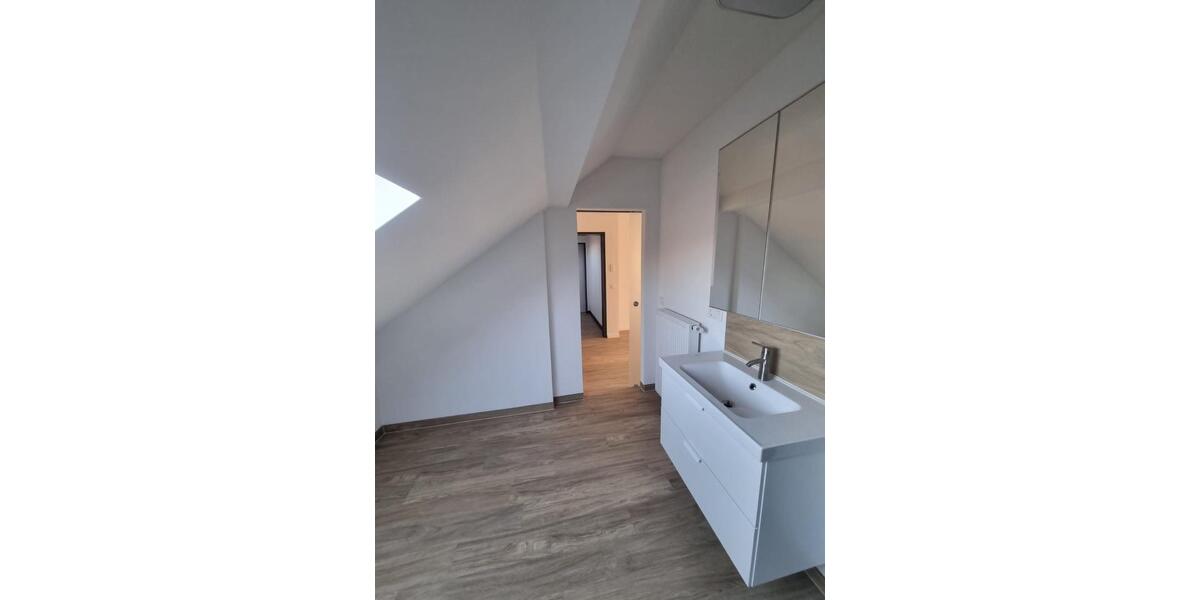 Dachgeschoßwohnung Rheine Altenrheine - 2 Zimmer, 39 m&sup2;, 400&euro; | Angebot:25782604