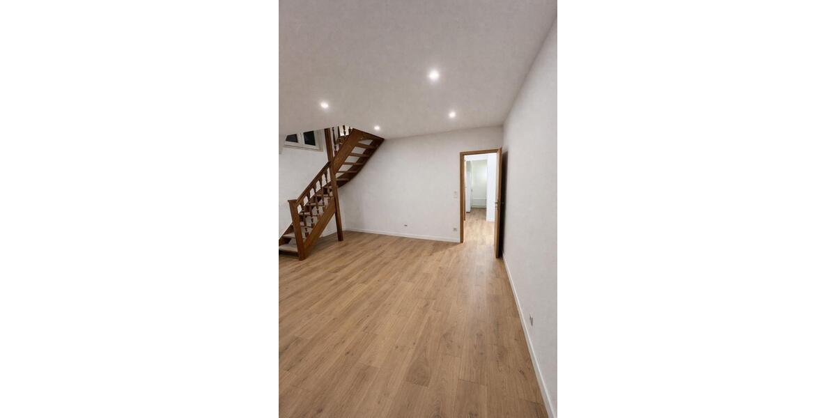 Etagenwohnung Bad Bentheim - 6 Zimmer, 150 m&sup2;, 1.300&euro; | Angebot:27577184