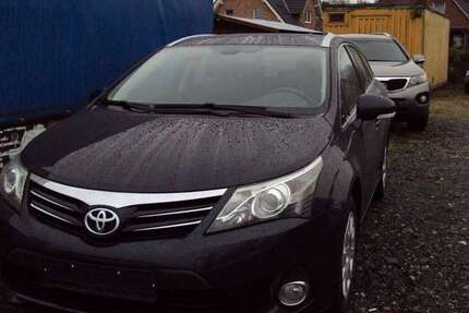 Toyota Avensis 174.000 km 7.890 &euro; Rheine 48432