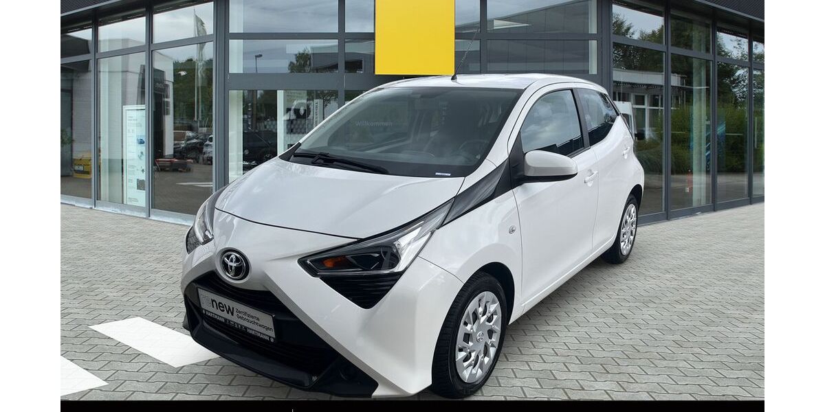Toyota Aygo (X) 67.400 km 9.950 &euro; Ibbenbüren 49477