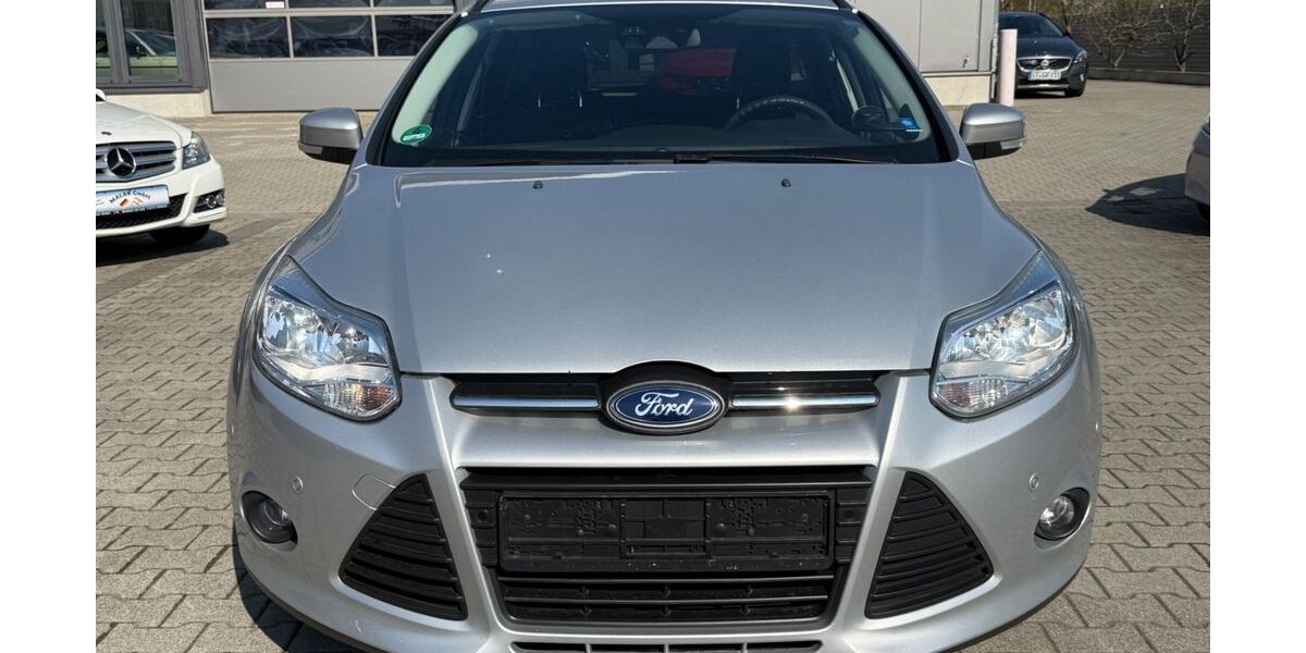 Ford Focus 157.034 km 5.499 &euro; Ibbenbüren 49479