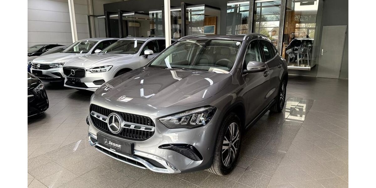 Mercedes-Benz GLA 200 15.800 km 35.990 &euro; Ibbenbüren 49477