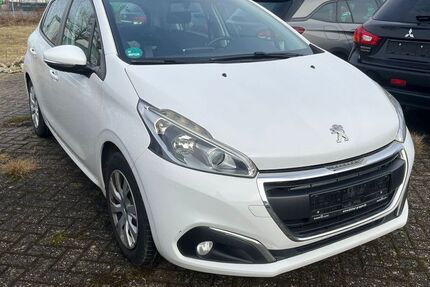 Peugeot 208 132.415 km 4.930 &euro; Hörstel 48477