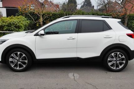 Kia Stonic 79.990 km 15.800 &euro; Ibbenbüren 49477