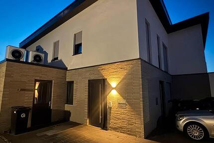 Wohnung Gronau (Westfahlen) - 2 Zimmer, 75 m&sup2;, 1.100&euro; | Angebot:26670848