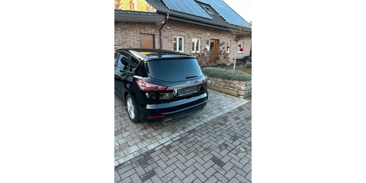 Ford S-Max 146.700 km 13.500 &euro; Heek 48619