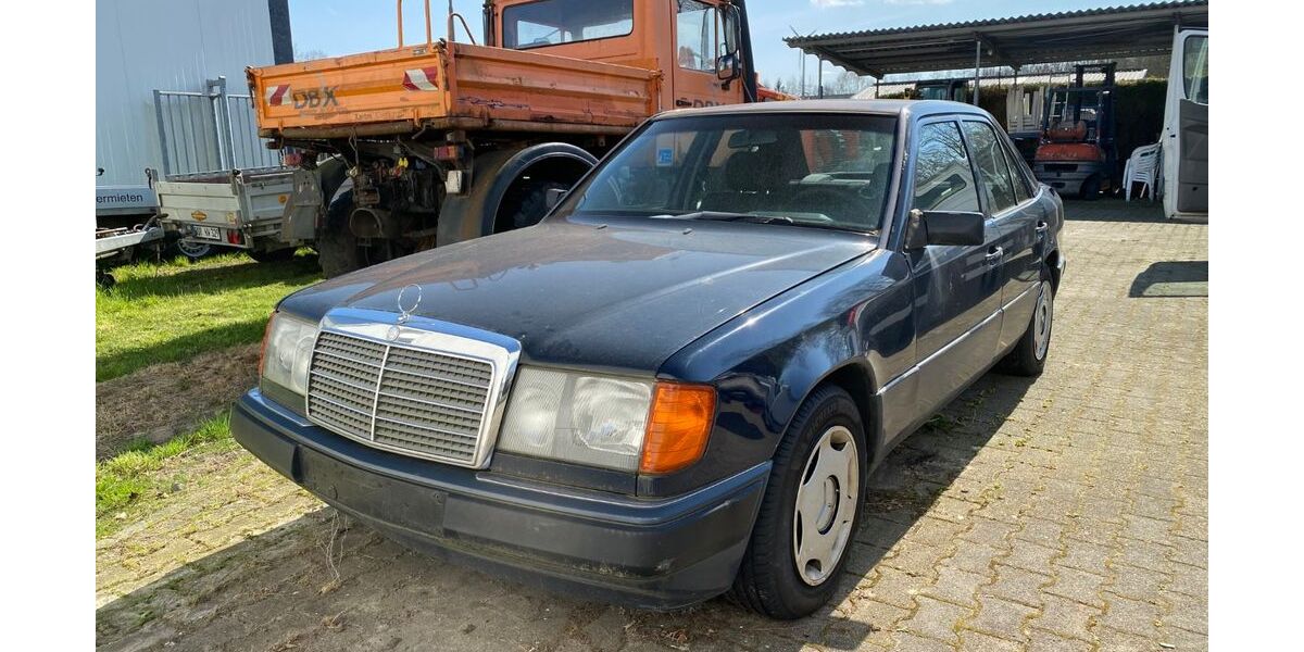 Mercedes-Benz E 230 330.720 km 1.750 &euro; Gronau 48599