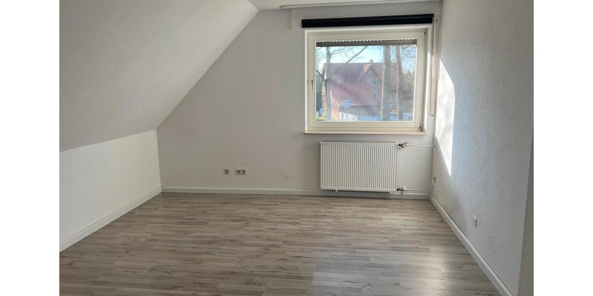 Einfamilienhaus Gronau (Westfahlen) - 10 Zimmer, 300 m&sup2;, 2.700&euro; | Angebot:23702922