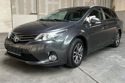 Toyota Avensis 187.000 km 7.200 &euro; Hörstel 48477
