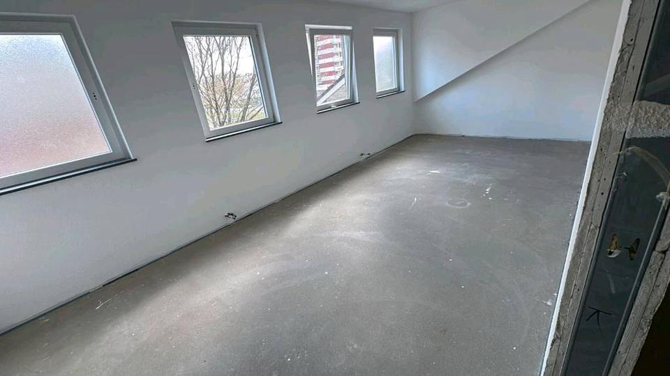 Dachgeschoßwohnung Gronau (Westfahlen) - 3 Zimmer, 75 m&sup2;, 754&euro; | Angebot:25974906