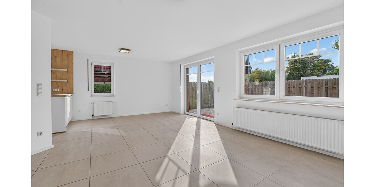 Bezugsfreie 2-Zimmer-Erdgeschosswohnung mit über 30 m² Terrasse und neuwertiger Küche in Rheine - Erdgeschoßwohnung Rheine Rheine | Angebot:27733108