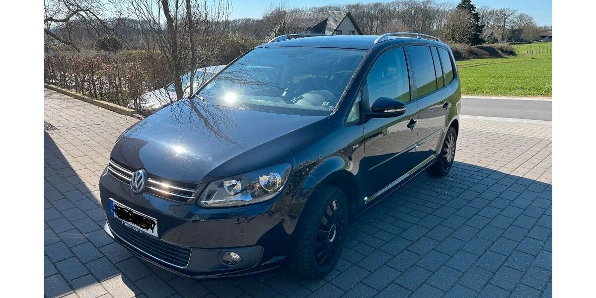 VW Touran 160.500 km 8.450 &euro; Rheine 48431