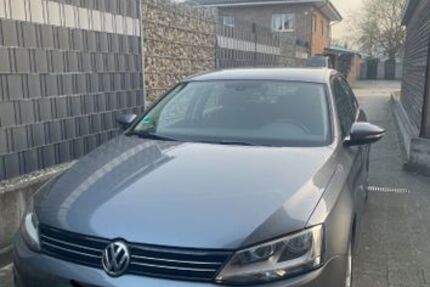 VW Jetta 173.300 km 4.700 &euro; Gronau 48599