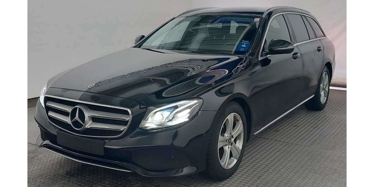 Mercedes-Benz E 200 115.748 km 22.950 &euro; Heek 48619