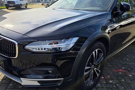 Volvo V90 Cross Country 94.500 km 29.790 &euro; Recke 49509