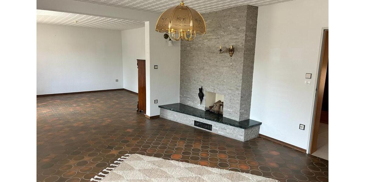 Einfamilienhaus Lingen (Ems) Damaschke - 7 Zimmer, 155 m&sup2;, 345.000&euro; | Angebot:25309101
