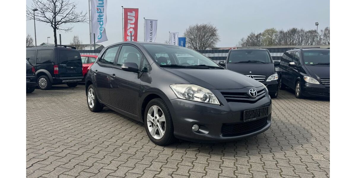 Toyota Auris 139.000 km 5.550 &euro; Ibbenbüren 49479