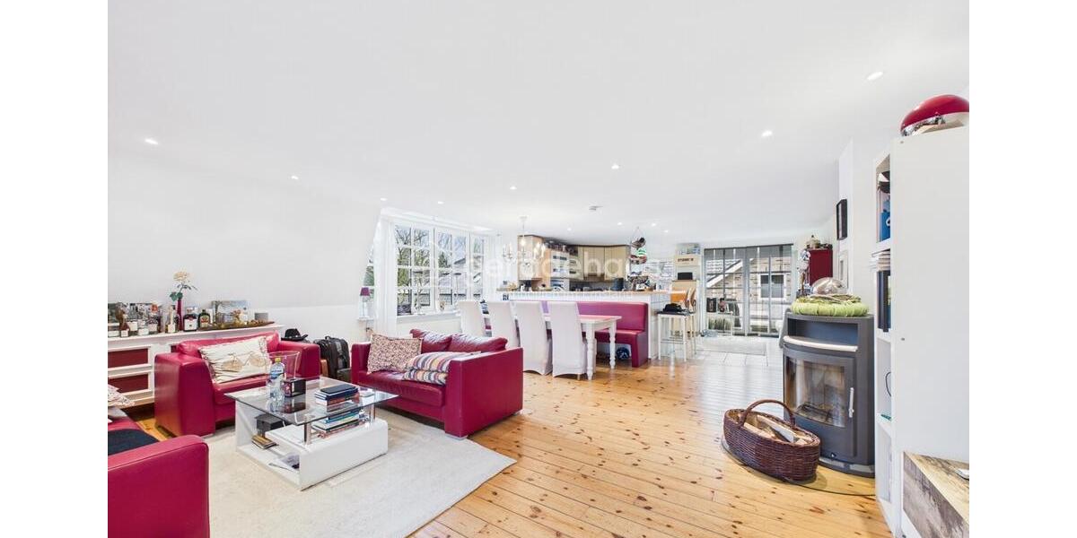 Dachgeschoßwohnung Lingen (Ems) Damaschke - 6.5 Zimmer, 190 m&sup2;, 1.450&euro; | Angebot:24184754