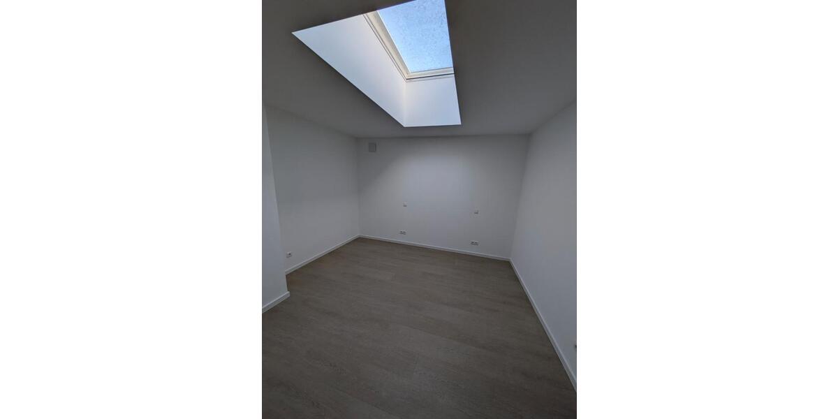 Dachgeschoßwohnung Emsbüren - 2 Zimmer, 63 m&sup2;, 655&euro; | Angebot:26346353
