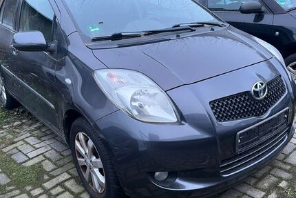 Toyota Yaris 117.654 km 3.930 &euro; Hörstel 48477