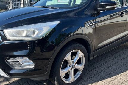 Ford Kuga 195.000 km 8.899 &euro; Gronau 48599