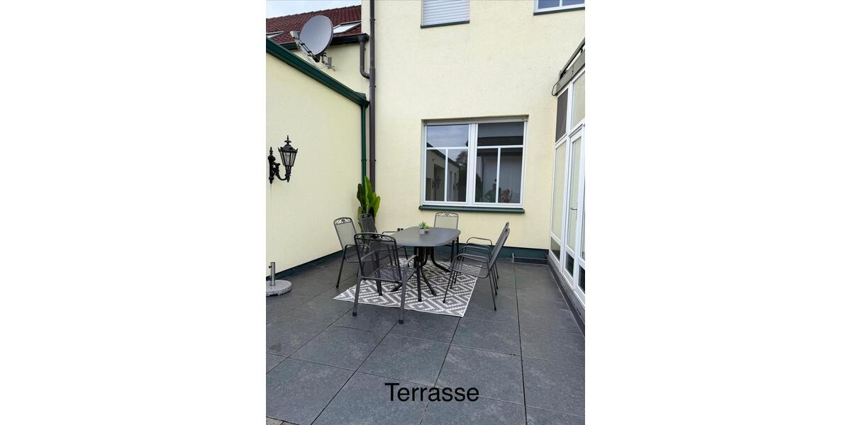 Erdgeschoßwohnung Gronau (Westfahlen) - 4 Zimmer, 150 m&sup2;, 1.190&euro; | Angebot:27626017