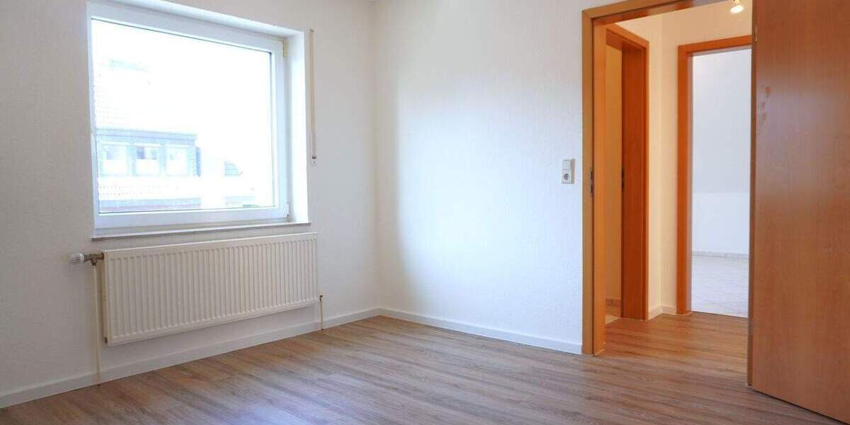 Etagenwohnung Lingen (Ems) Lingen - 3 Zimmer, 95 m&sup2;, 790&euro; | Angebot:25661215